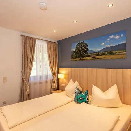 Werdenfels Aparthotel 3*